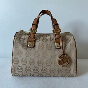 MK MICHAEL KORS Handbag and Wallet